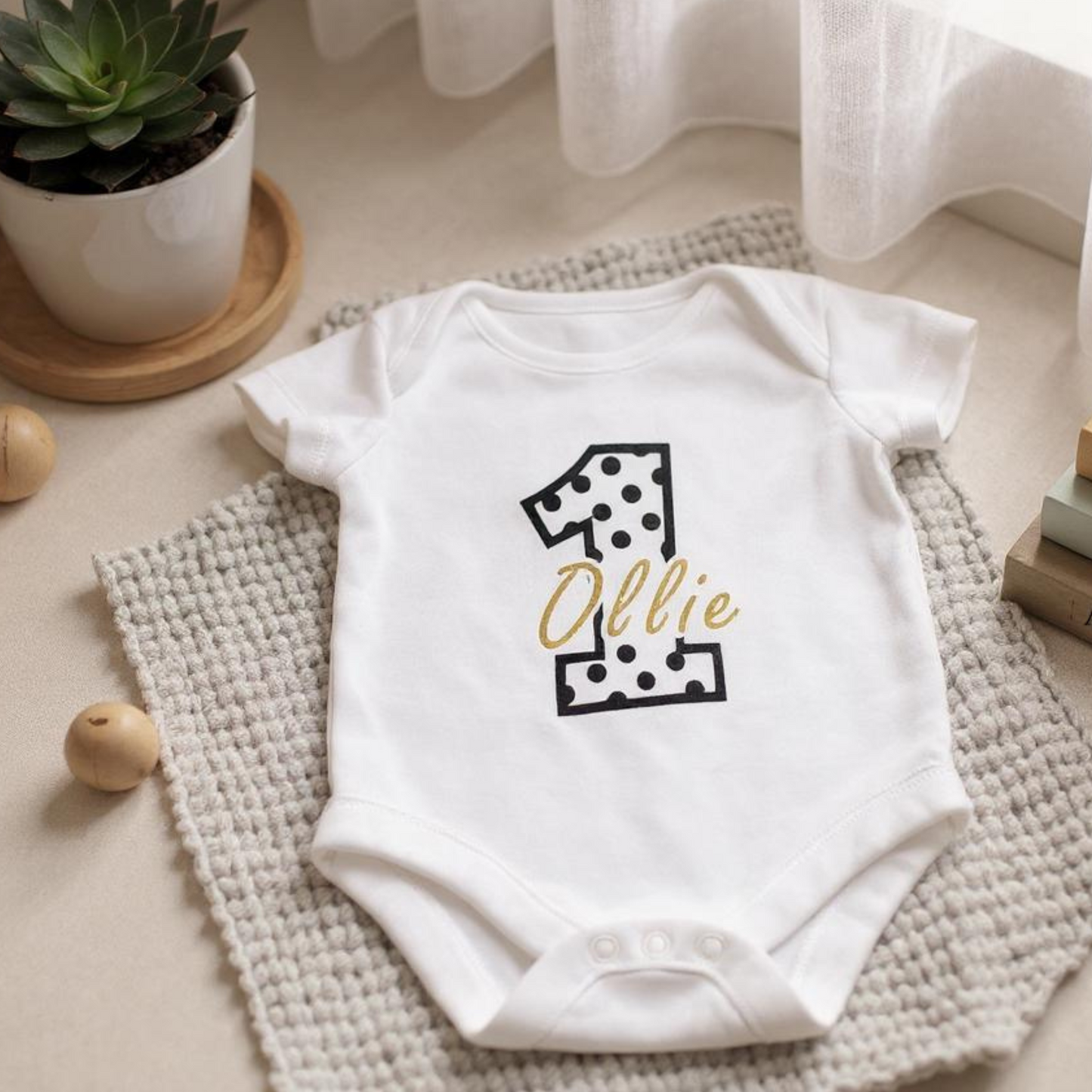Personalised First Birthday Baby Bodysuit with Custom Name - Best Present for First Birthday